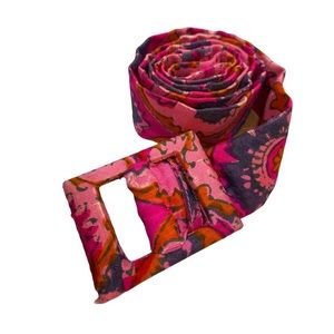 70s VTG Pink Floral Cloth Belt